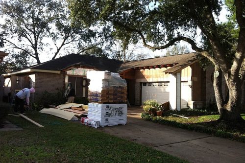 Choosing the Right Roofing Material: Pros and Cons for Katy Homes